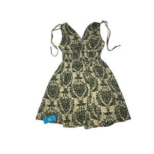 New NWT Cupshe Green Damask Sleeveless Smocked Waist Mini Dress, Size Medium